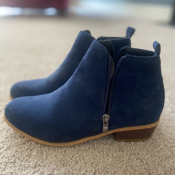 Navy suede ankle booties - Picture 1 of 4